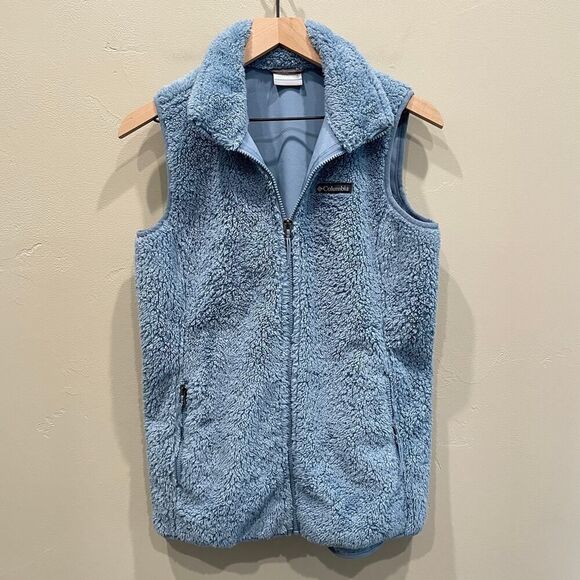 Columbia Jackets & Blazers - Columbia Women’s Fuzzy Sherpa Blue Vest - Size: Small